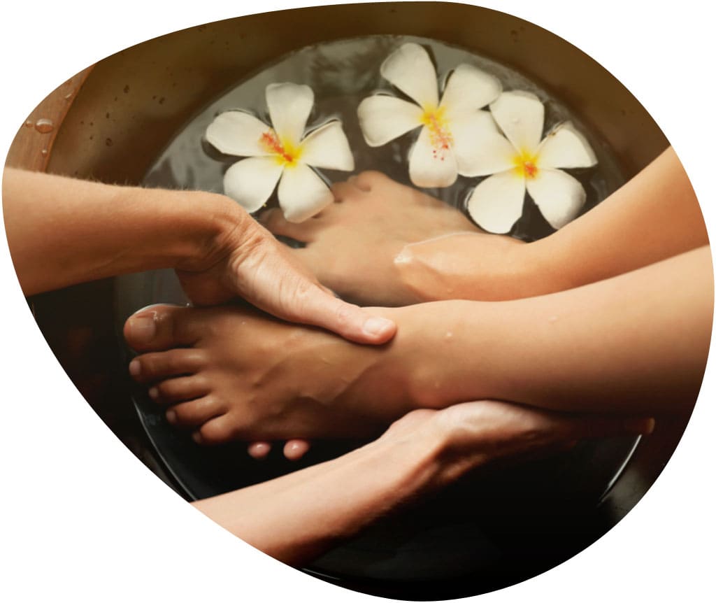 Momento de la pedicura clásica o semipermamente
